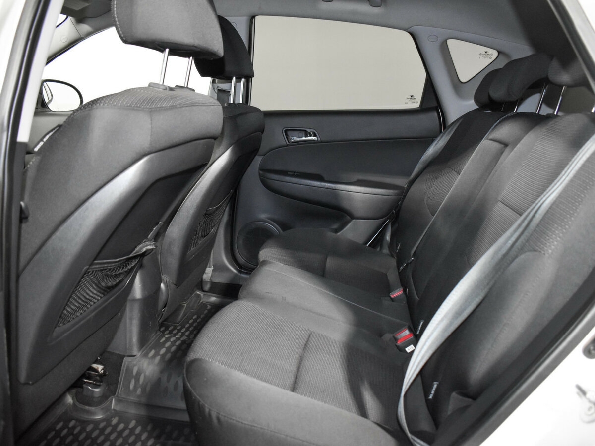 Купить Hyundai i30 I Рестайлинг, 2011, 135 000 км, фото №9