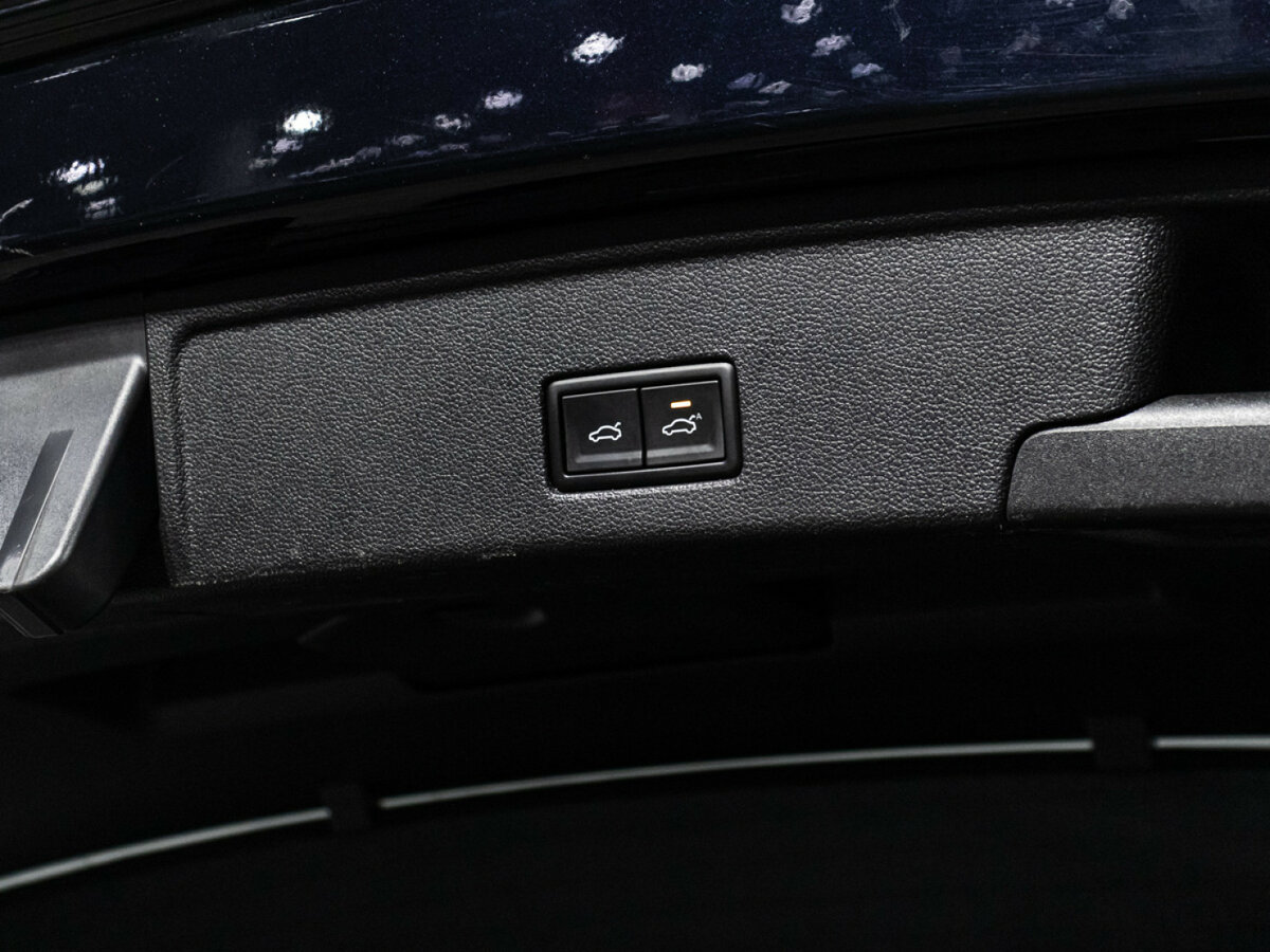 Купить Volkswagen Touareg III, 2019, 108 829 км, фото №16