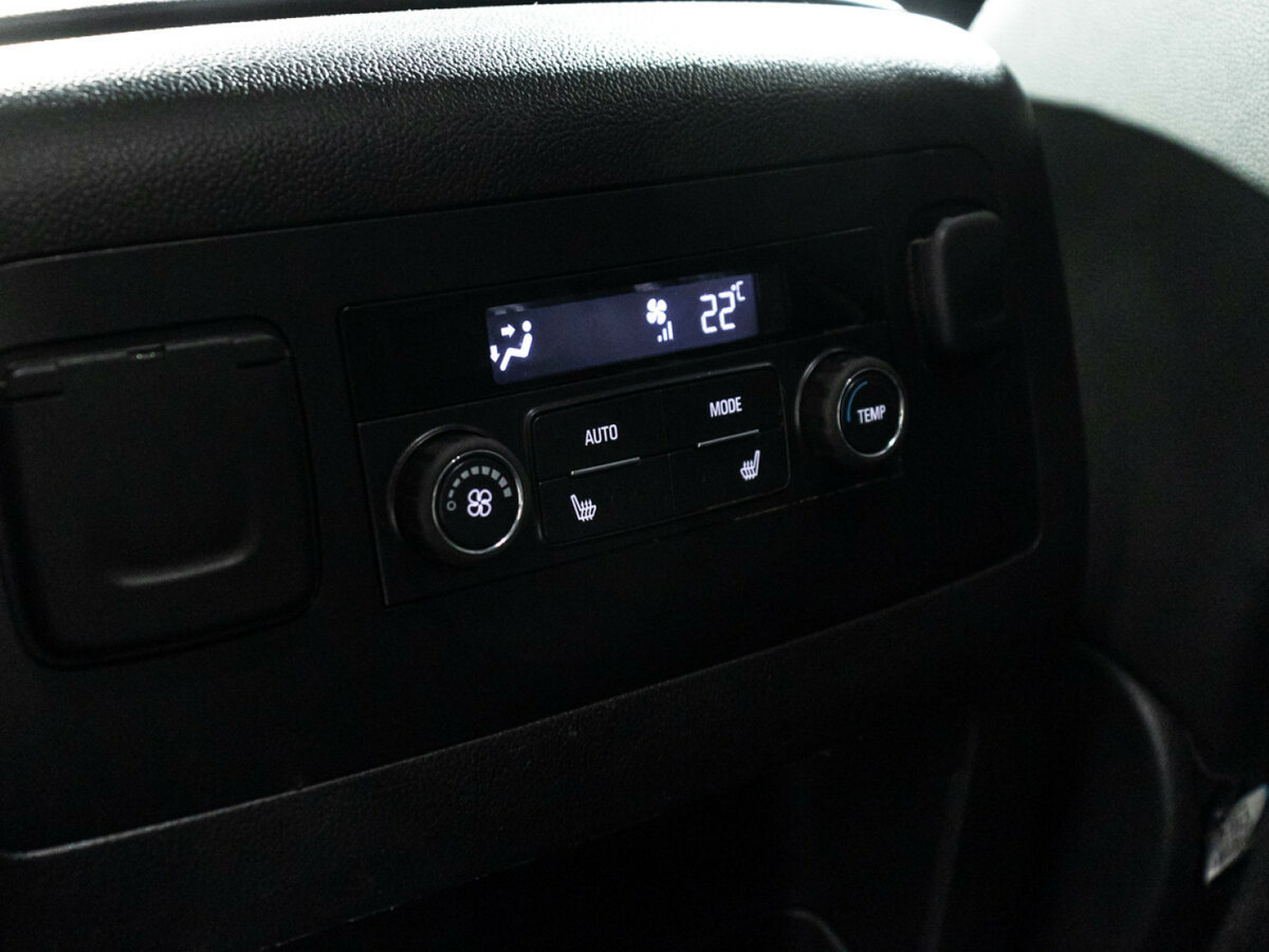 Купить Chevrolet Tahoe IV, 2016, 205 175 км, фото №22