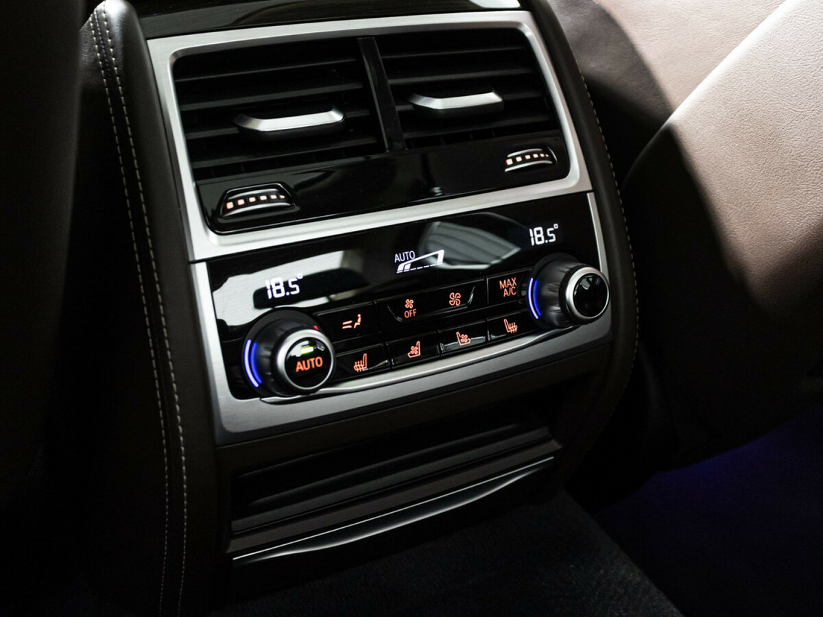 Купить BMW 7 серии Long 730Ld xDrive VI (G11/G12) Рестайлинг, 2019, 48 339 км, фото №16