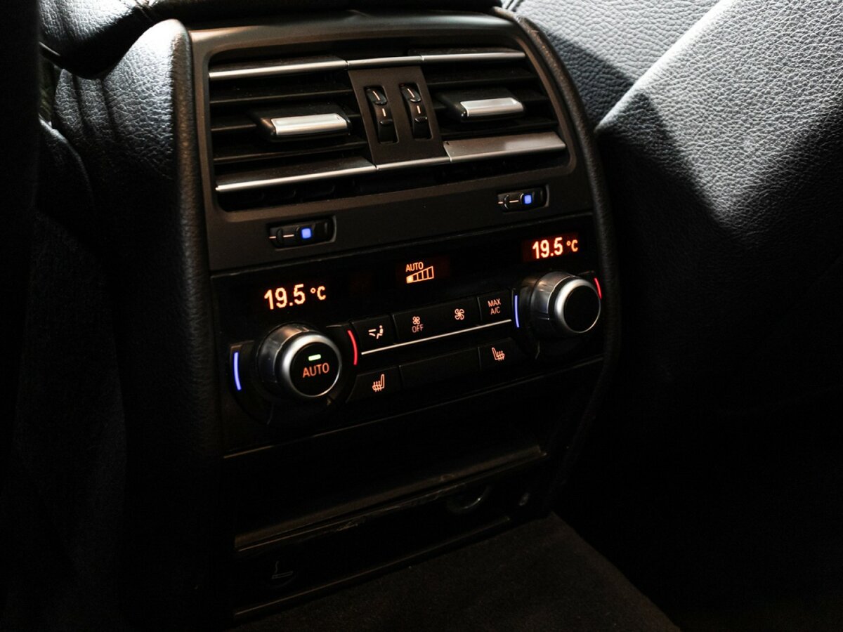 Купить BMW 7 серии 740d xDrive V (F01/F02/F04) Рестайлинг, 2013, 161 681 км, фото №23