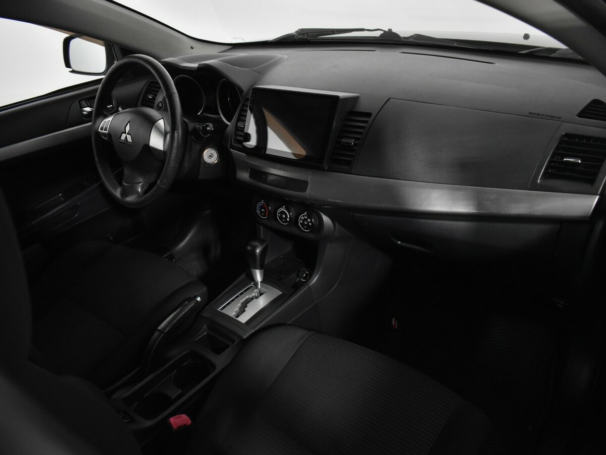Купить Mitsubishi Lancer X Рестайлинг, 2011, 298 956 км, фото №10