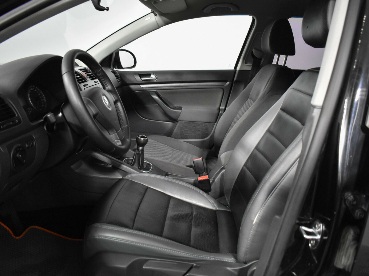 Купить Volkswagen Jetta V, 2008, 213 920 км, фото №9