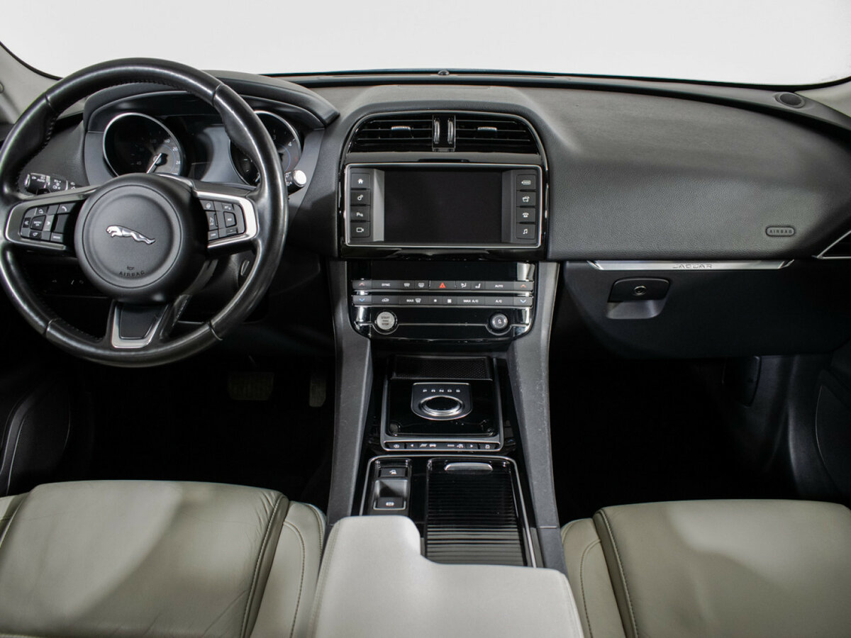 Купить Jaguar F-Pace I, 2017, 108 000 км, фото №11