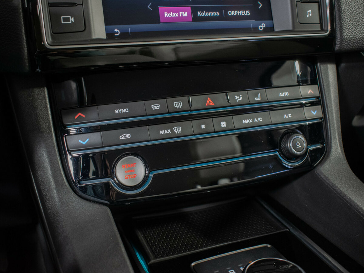 Купить Jaguar F-Pace I, 2017, 108 000 км, фото №17