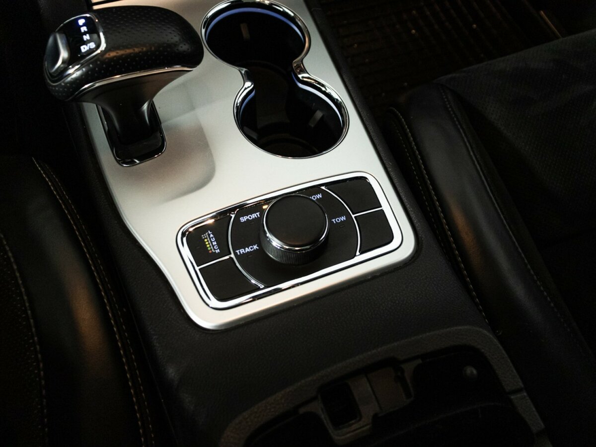 Купить Jeep Grand Cherokee SRT IV (WK2) Рестайлинг, 2014, 150 630 км, фото №19