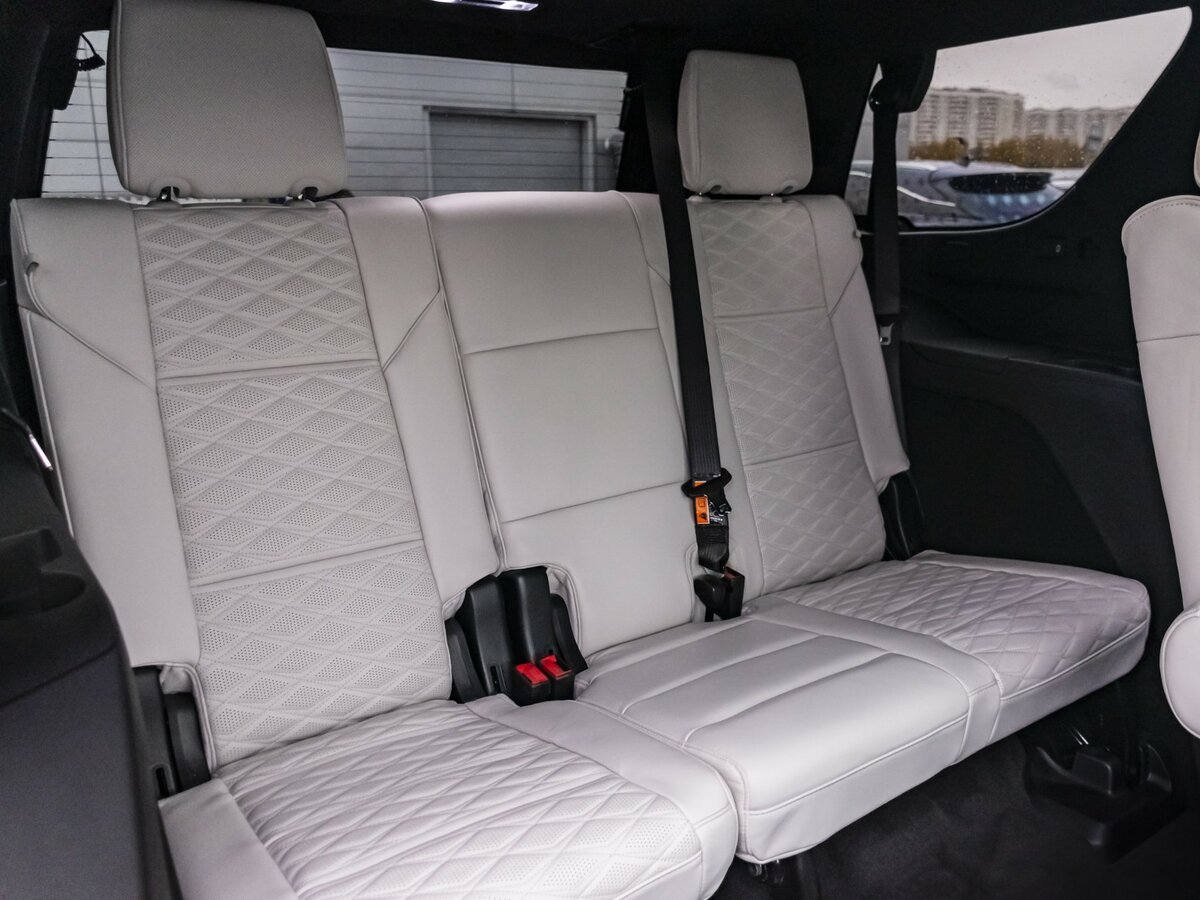 Купить Cadillac Escalade-V I Рестайлинг, 2025, 100 км, фото №15