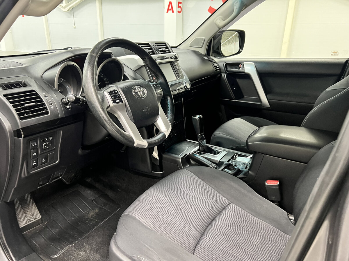 Купить Toyota Land Cruiser Prado 150 Series Рестайлинг 1, 2015, 128 503 км, фото №16