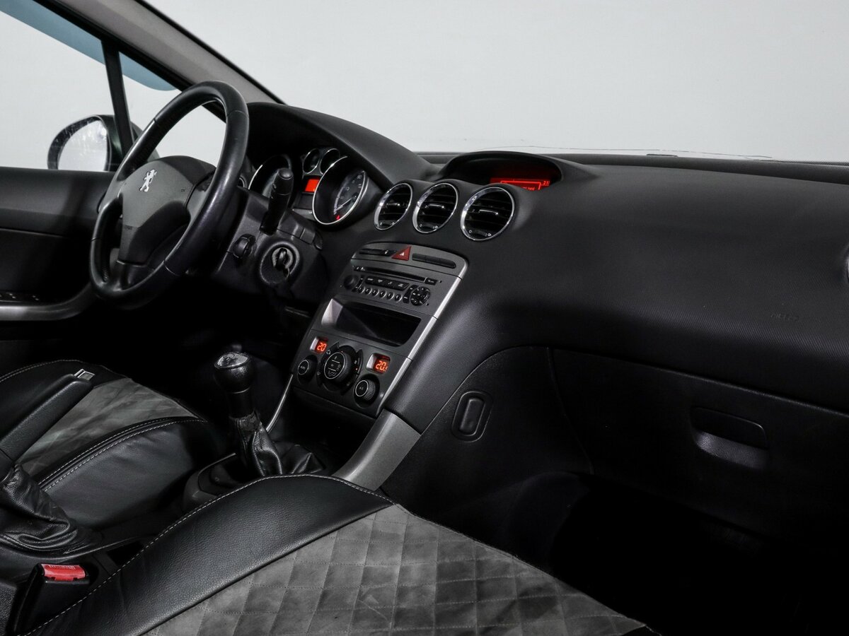 Купить Peugeot 308 I, 2011, 251 136 км, фото №7