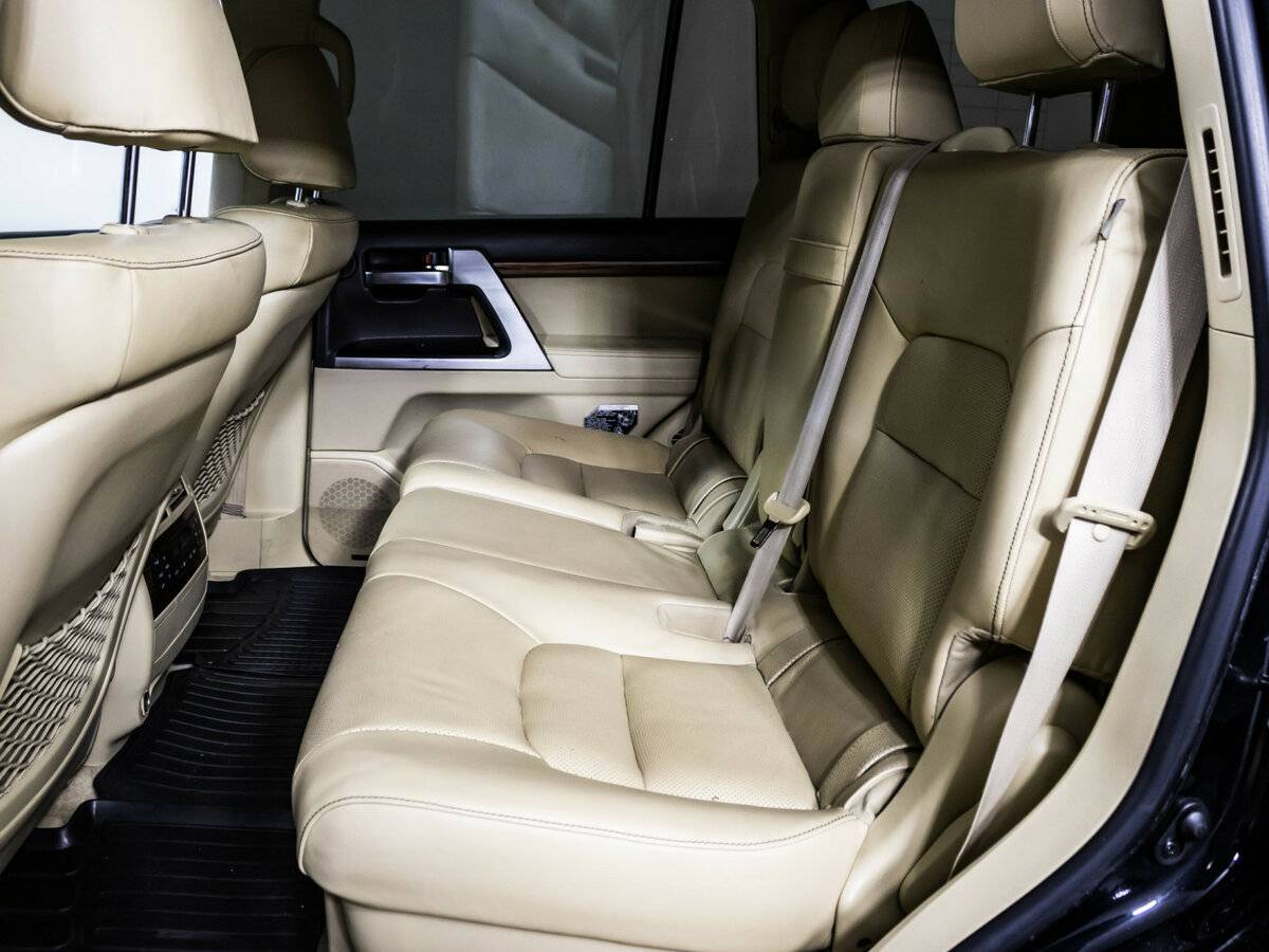 Купить Toyota Land Cruiser 200 Series Рестайлинг 2, 2016, 426 195 км, фото №10