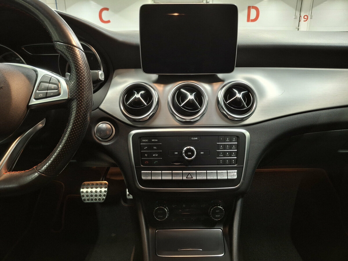 Купить Mercedes-Benz GLA 250 I (X156) Рестайлинг, 2019, 83 203 км, фото №15
