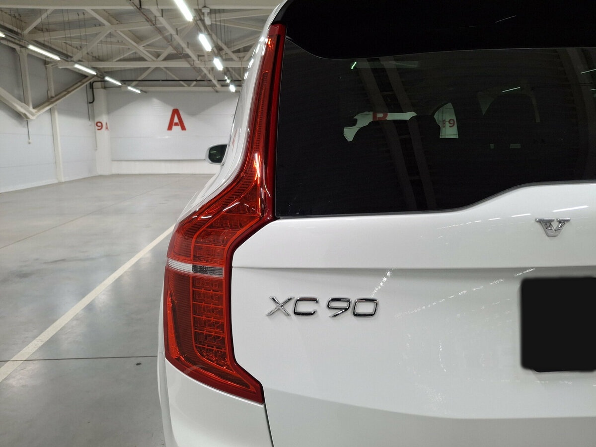 Купить Volvo XC90 II Рестайлинг 1, 2023, 9 834 км, фото №9