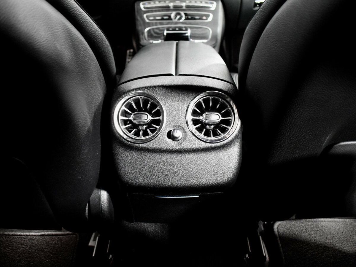 Купить Mercedes-Benz E-Класс 220 d V (W213, S213, C238), 2019, 67 708 км, фото №17