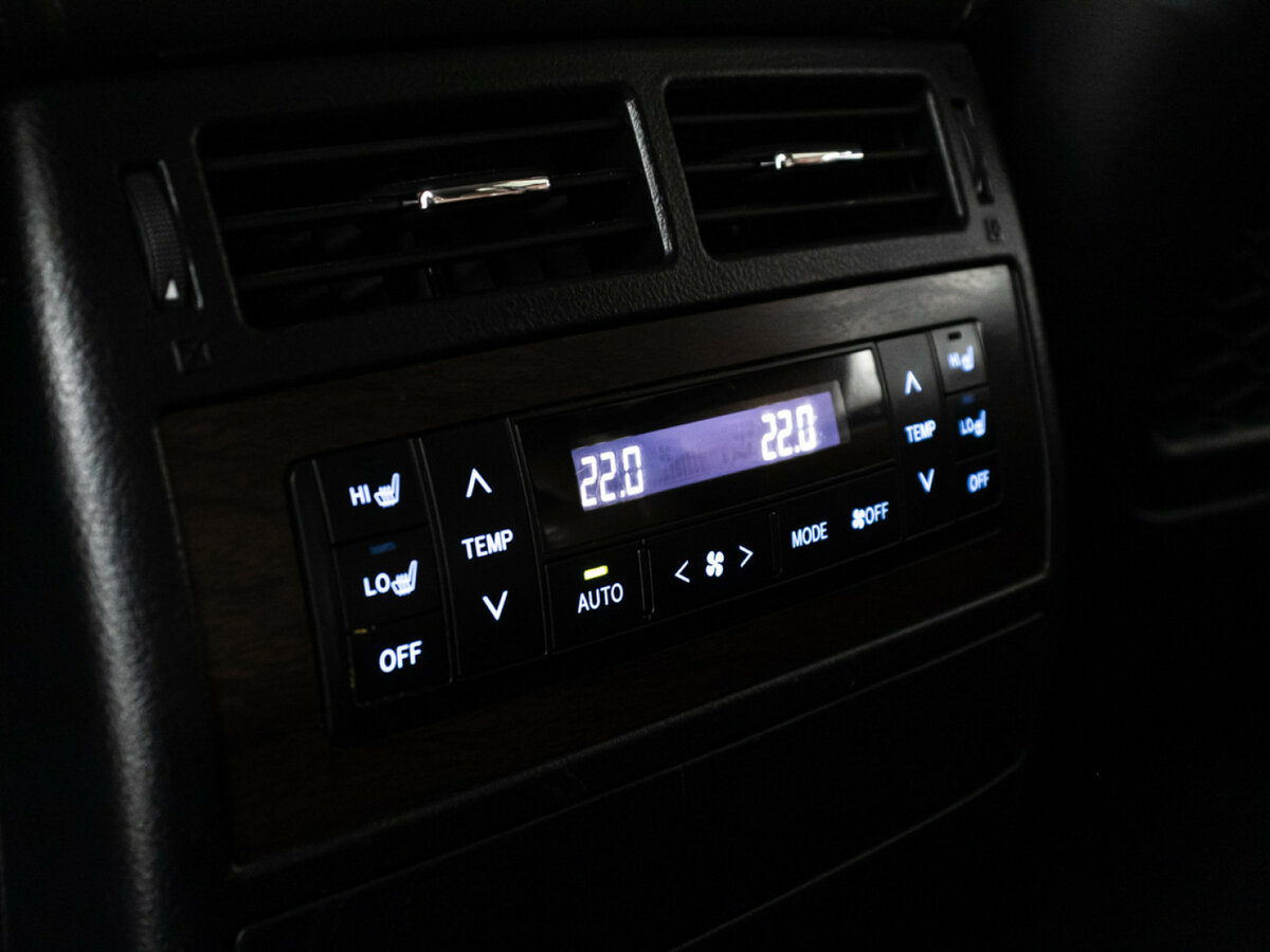 Купить Toyota Land Cruiser 200 Series Рестайлинг 2, 2017, 211 198 км, фото №22