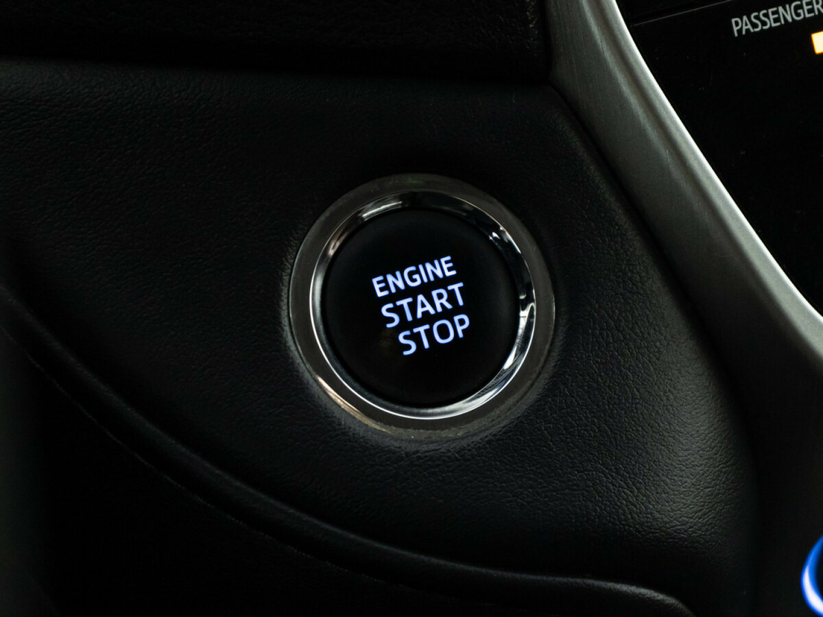 Купить Toyota Land Cruiser 200 Series Рестайлинг 2, 2017, 211 198 км, фото №23