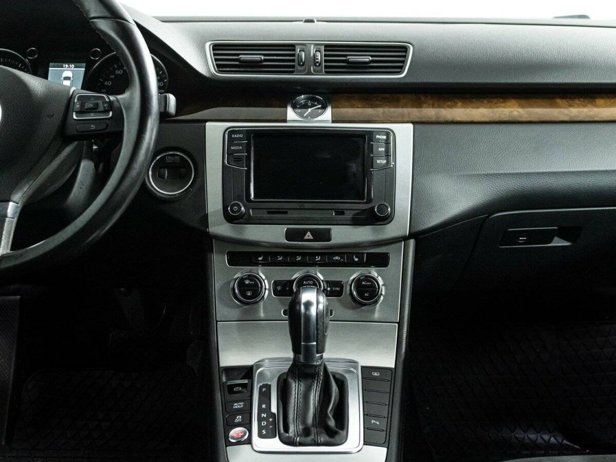 Купить Volkswagen Passat B7, 2011, 180 350 км, фото №14