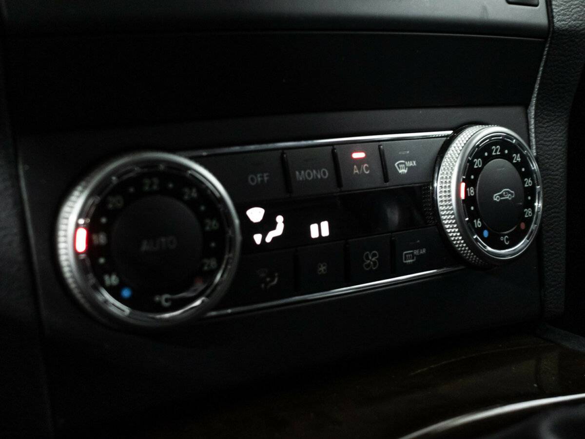 Купить Mercedes-Benz GLK-Класс 300 I (X204), 2011, 113 853 км, фото №14