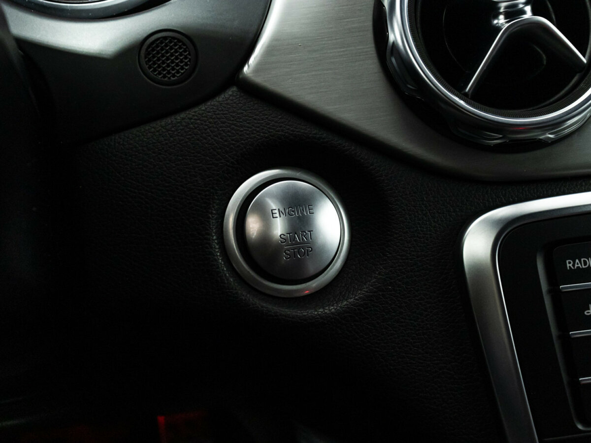 Купить Mercedes-Benz GLA 250 I (X156) Рестайлинг, 2019, 125 406 км, фото №16