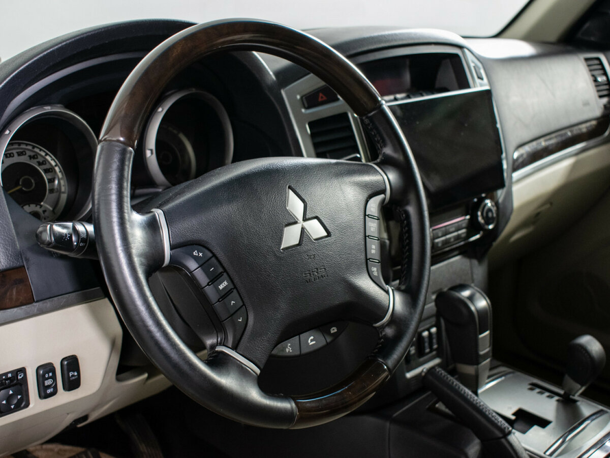 Купить Mitsubishi Pajero IV Рестайлинг 2, 2020, 61 000 км, фото №19