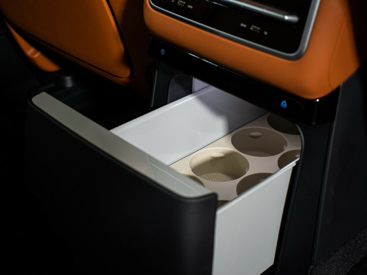 Купить Li Auto (Lixiang) L9 44.5 kWh I, 2023, 45 700 км, фото №15