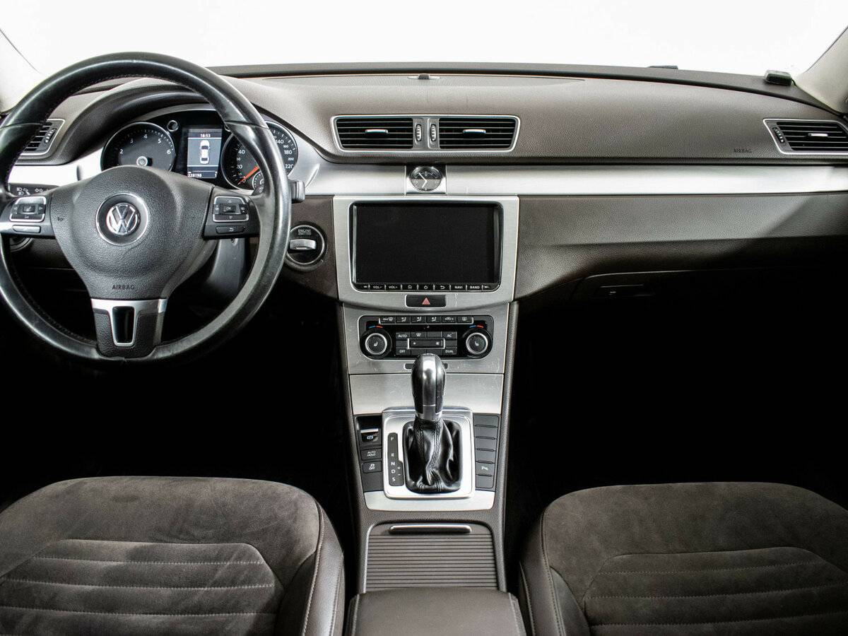 Купить Volkswagen Passat B7, 2011, 228 192 км, фото №11