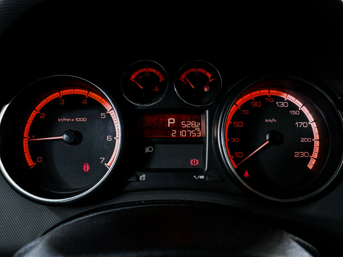 Купить Peugeot 408 I, 2012, 210 580 км, фото №10