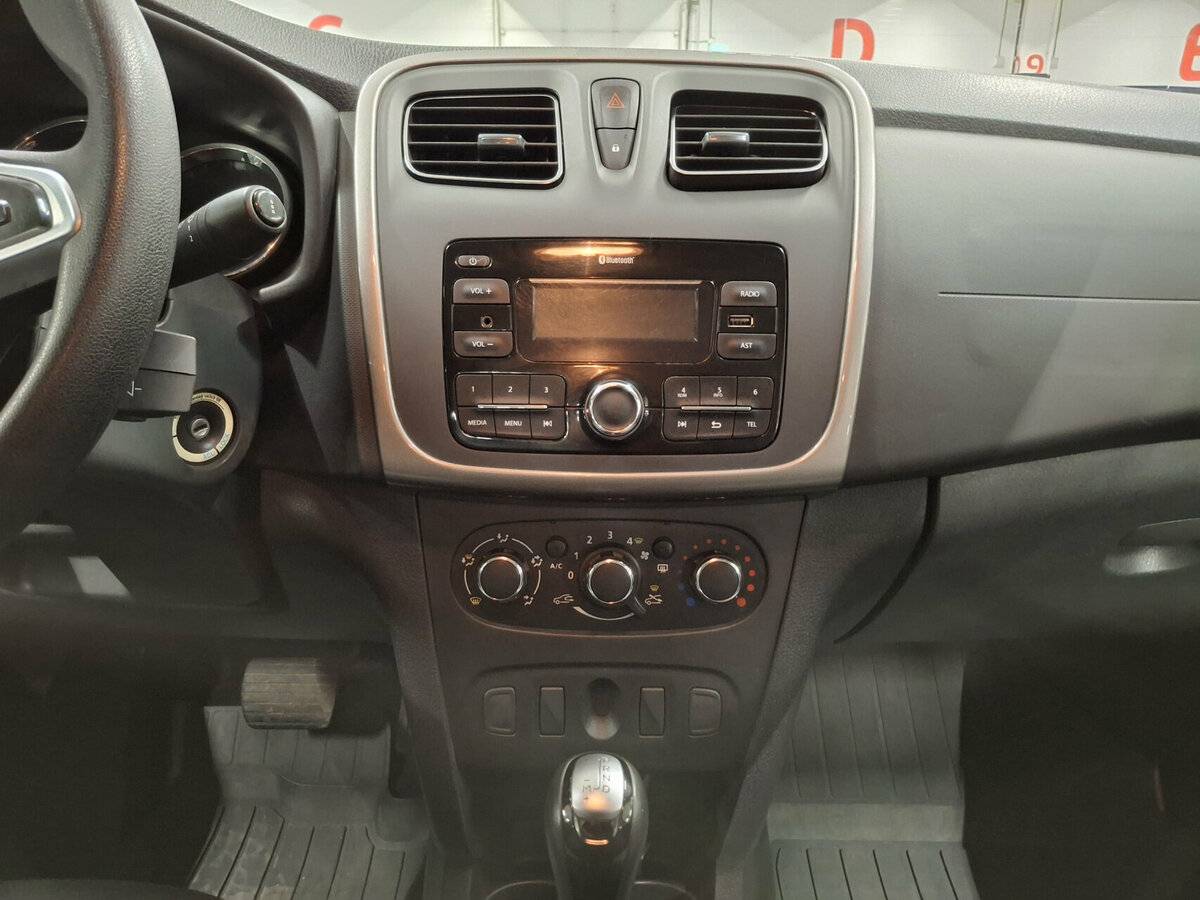 Купить Renault Logan Stepway II Рестайлинг, 2020, 61 103 км, фото №15