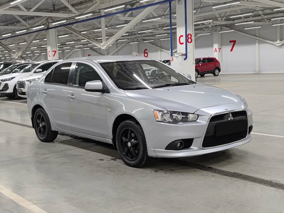 Mitsubishi Lancer