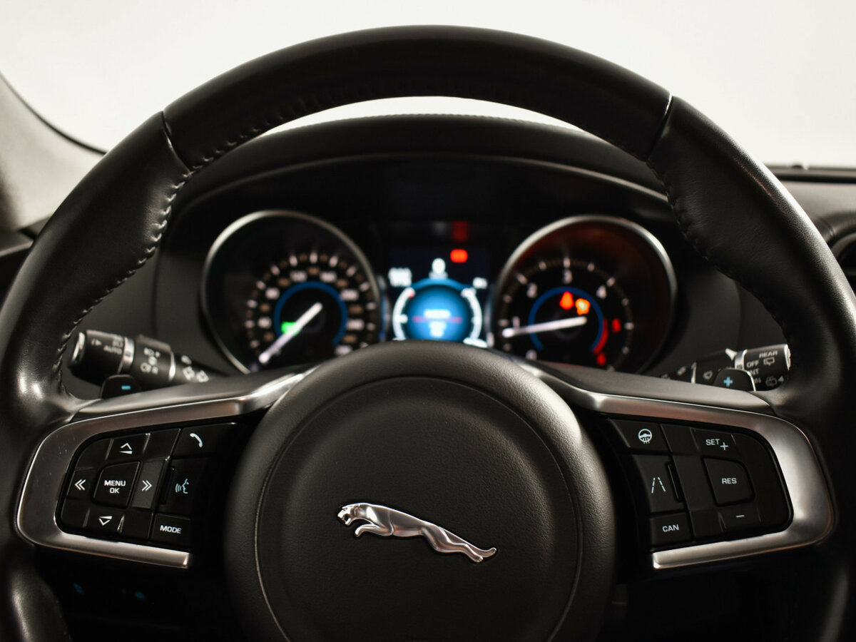 Купить Jaguar F-Pace I, 2018, 92 860 км, фото №14