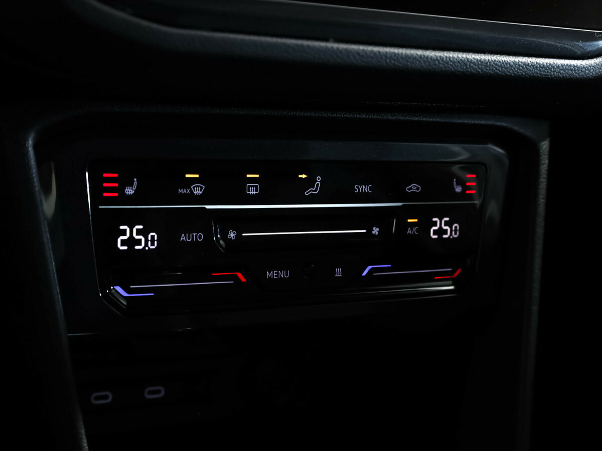 Купить Volkswagen Tiguan II Рестайлинг, 2021, 100 030 км, фото №12