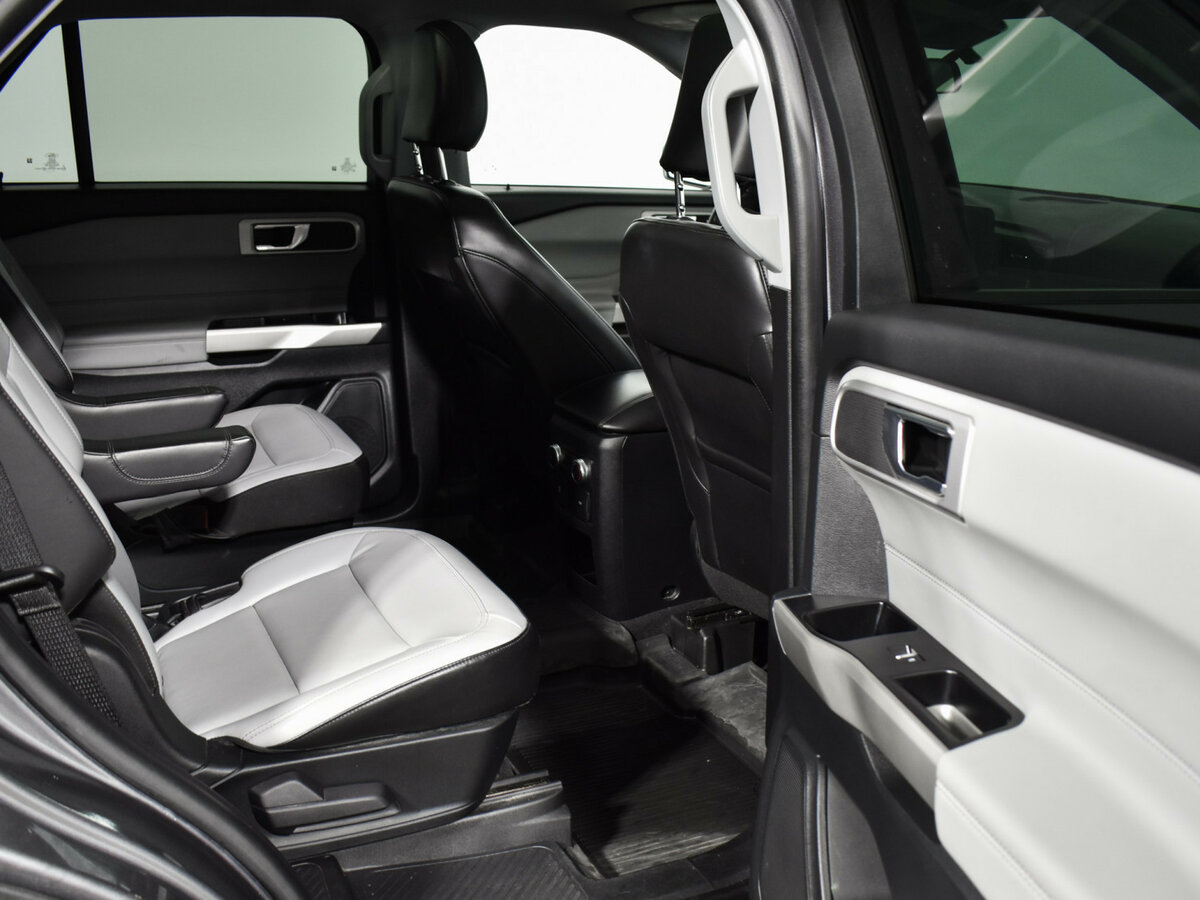 Купить Ford Explorer VI, 2021, 49 500 км, фото №10