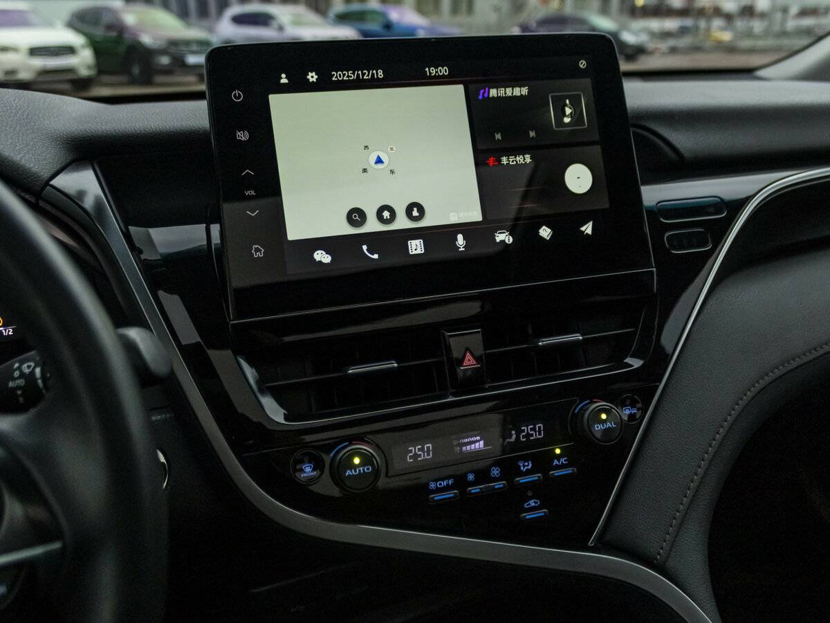 Купить Toyota Camry VIII (XV70) Рестайлинг, 2023, 31 541 км, фото №16