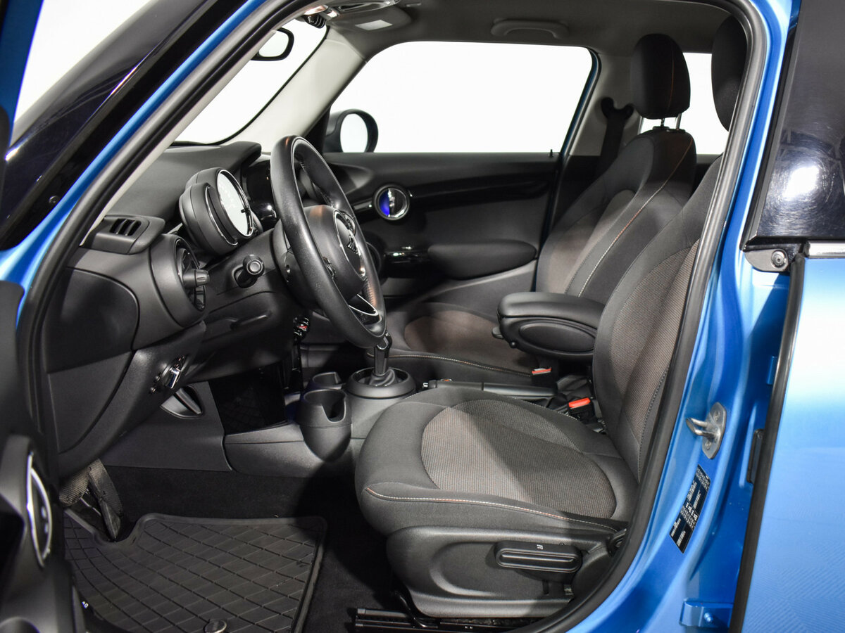 Купить Mini Hatch Cooper III (F55/F56) Рестайлинг, 2019, 56 300 км, фото №10
