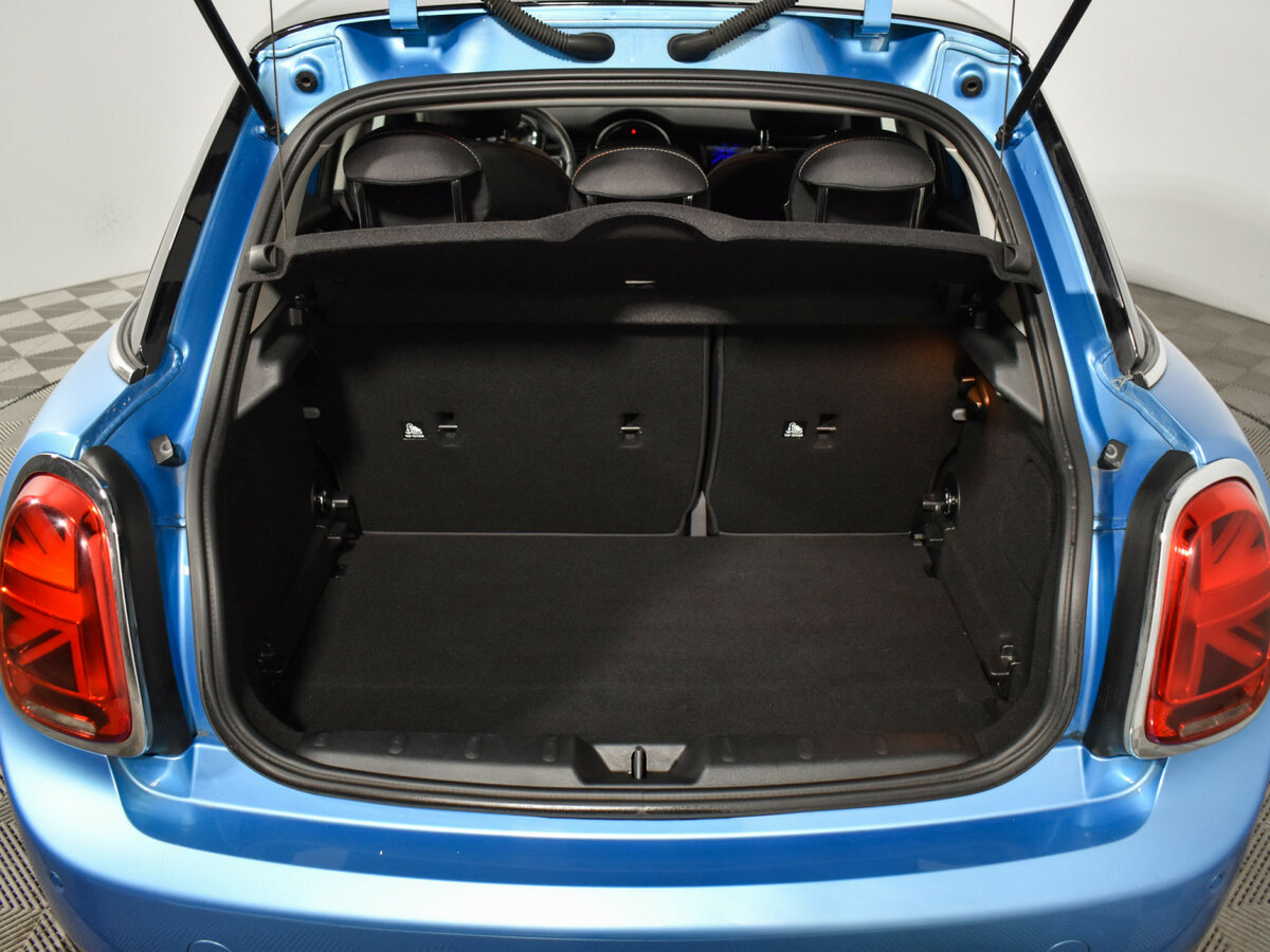 Купить Mini Hatch Cooper III (F55/F56) Рестайлинг, 2019, 56 300 км, фото №21