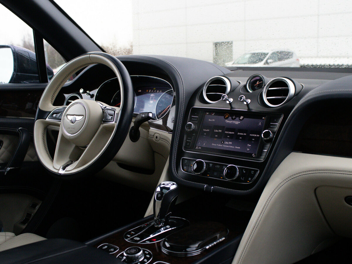 Купить Bentley Bentayga I, 2016, 143 230 км, фото №9