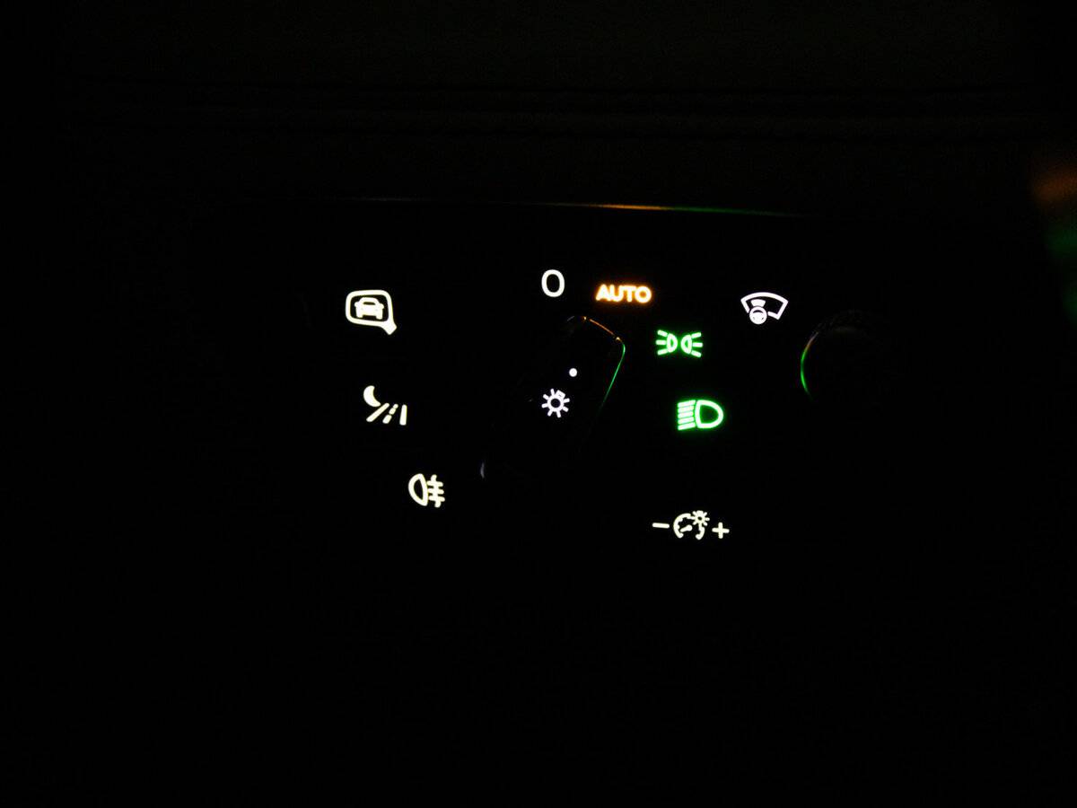 Купить Bentley Bentayga I, 2016, 143 230 км, фото №29