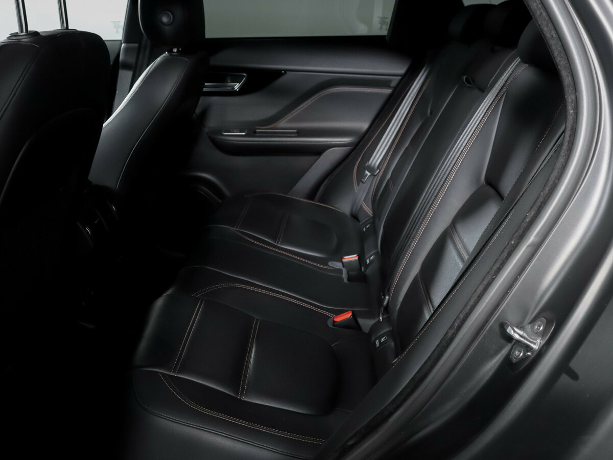 Купить Jaguar F-Pace I, 2017, 77 900 км, фото №10