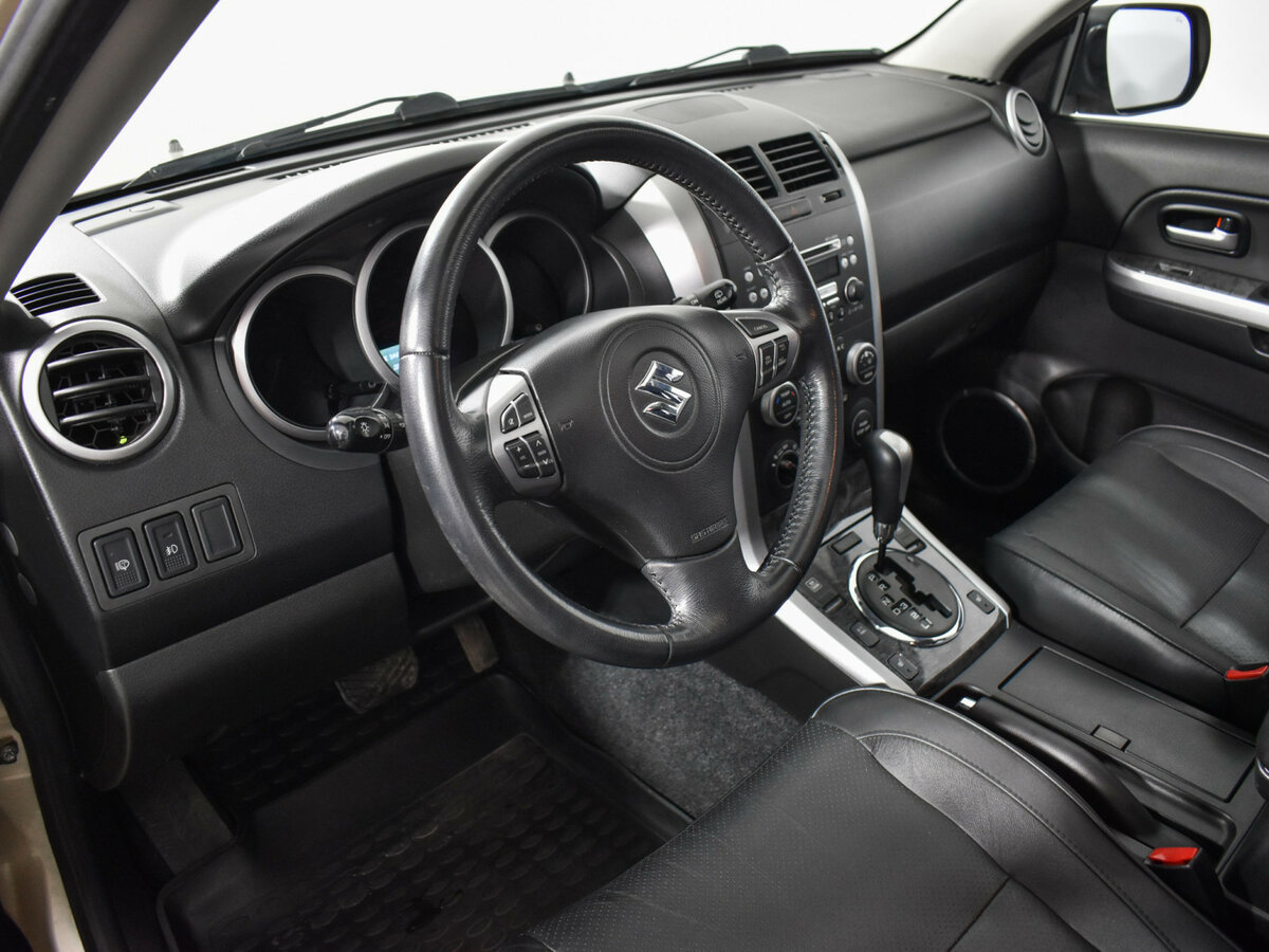 Купить Suzuki Grand Vitara II Рестайлинг, 2010, 94 961 км, фото №9