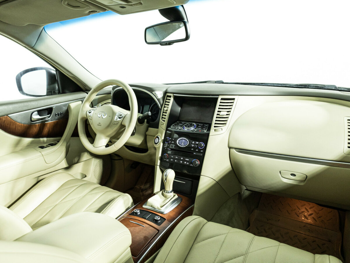 Купить Infiniti QX70, 2016, 105 060 км, фото №9