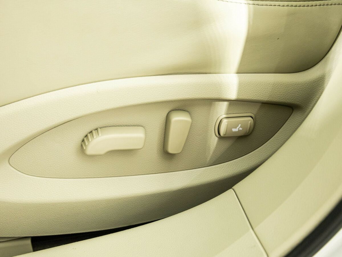 Купить Infiniti QX70, 2016, 105 060 км, фото №16