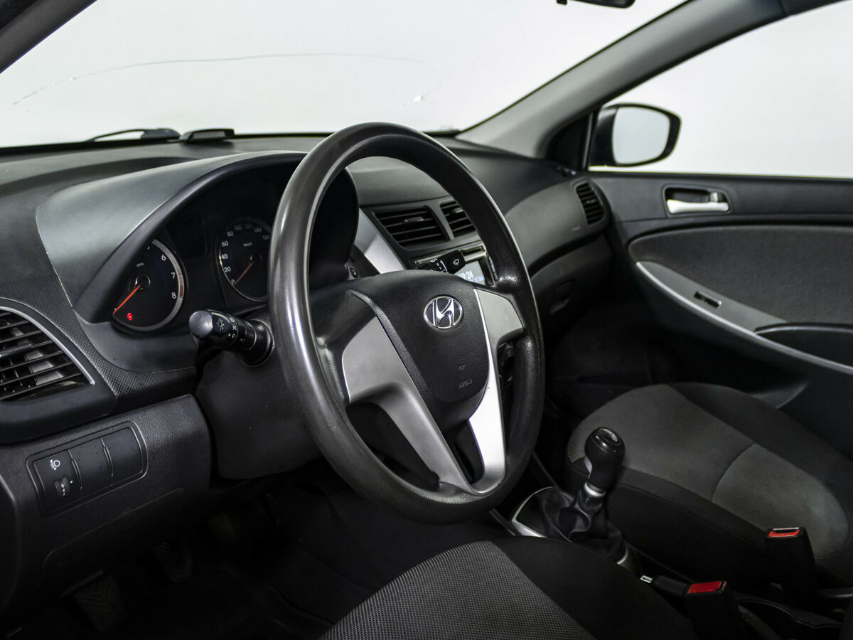 Купить Hyundai Solaris I, 2011, 188 284 км, фото №8