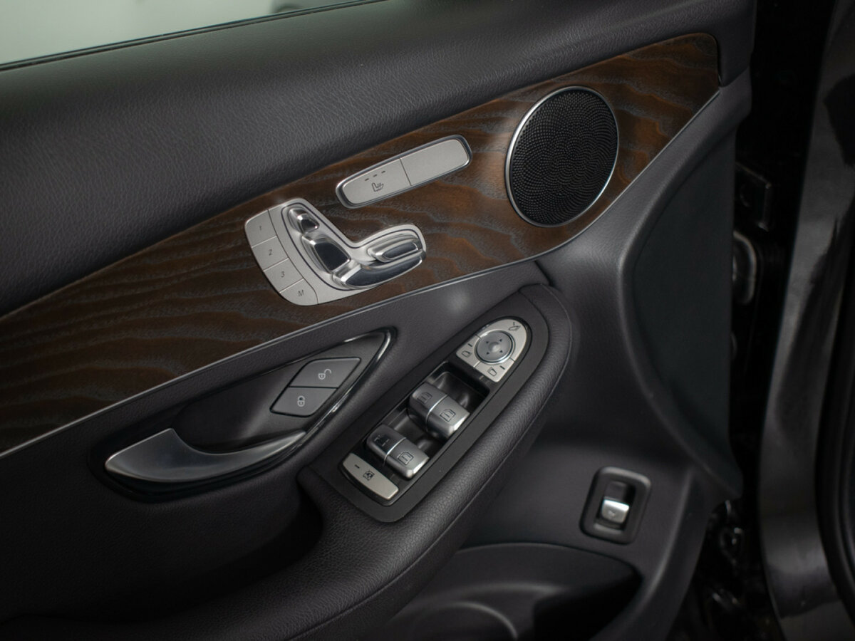 Купить Mercedes-Benz GLC 300 I (X253) Рестайлинг, 2019, 75 005 км, фото №15