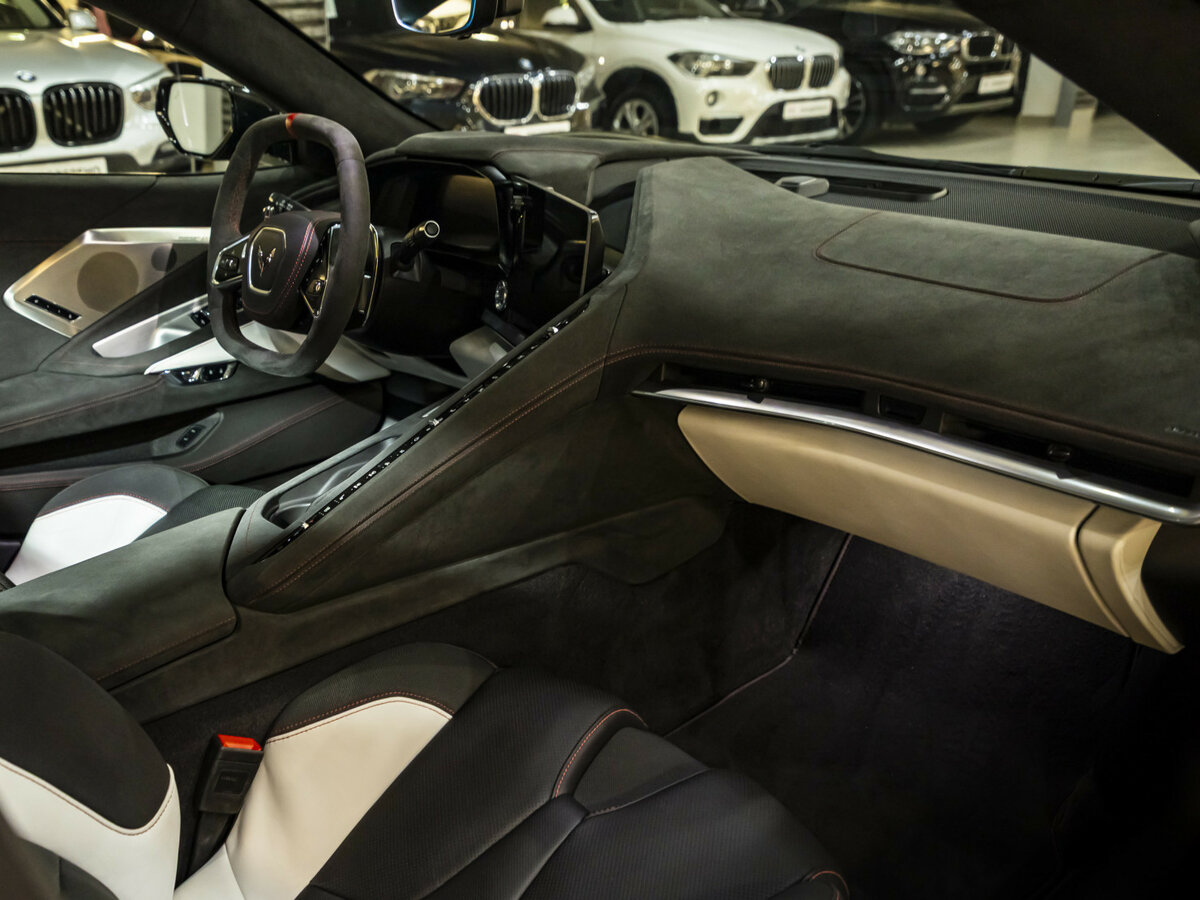 Купить Chevrolet Corvette Stingray C8, 2023, 13 000 км, фото №14