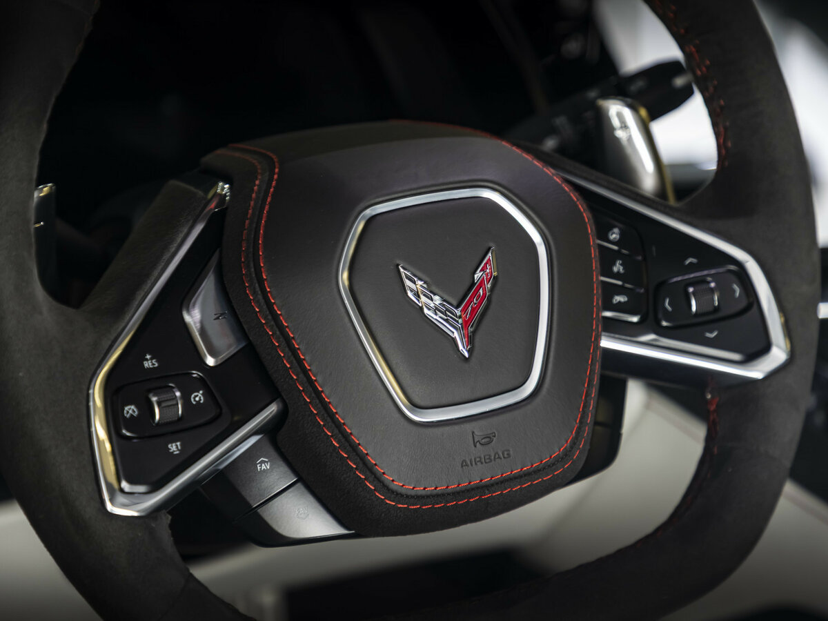 Купить Chevrolet Corvette Stingray C8, 2023, 13 000 км, фото №17