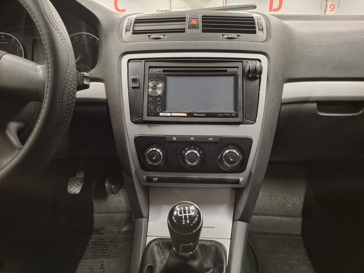 Купить Skoda Octavia II (A5) Рестайлинг, 2011, 288 610 км, фото №15