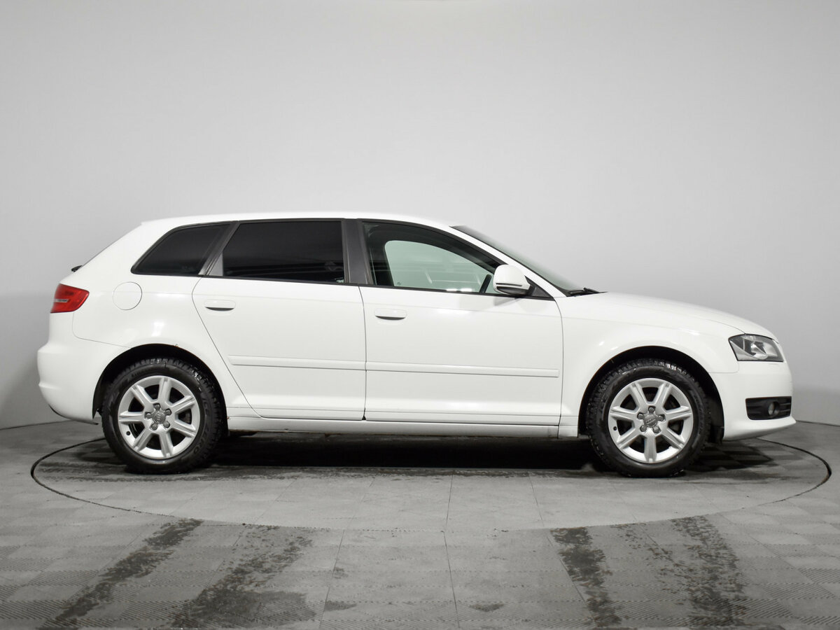 Купить Audi A3 Sportback II (8P) Рестайлинг 2, 2009, 102 000 км, фото №4