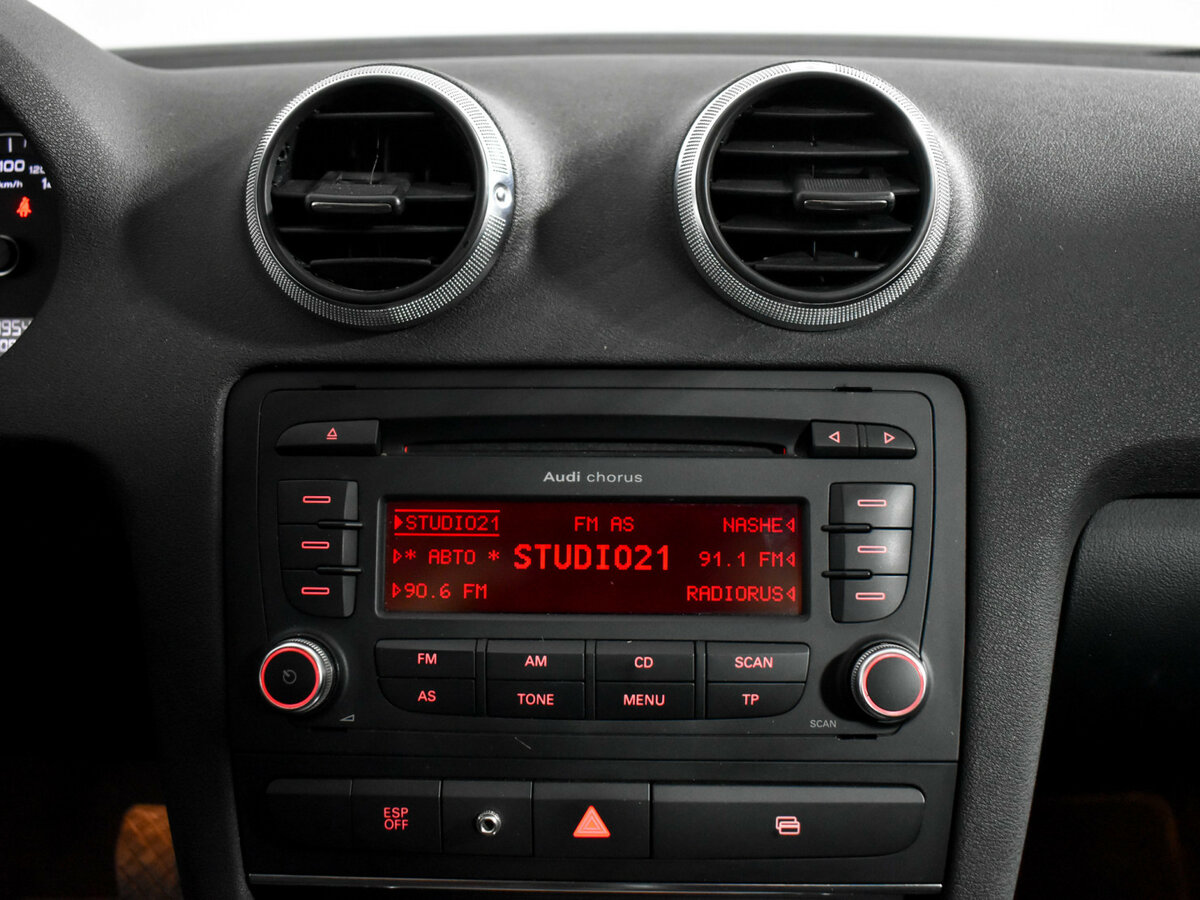 Купить Audi A3 Sportback II (8P) Рестайлинг 2, 2009, 102 000 км, фото №14