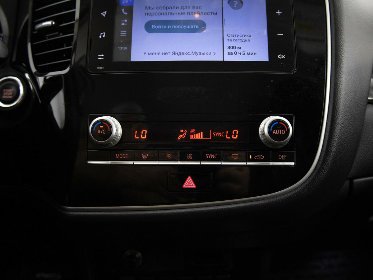 Купить Mitsubishi Outlander III Рестайлинг 3, 2020, 76 905 км, фото №14