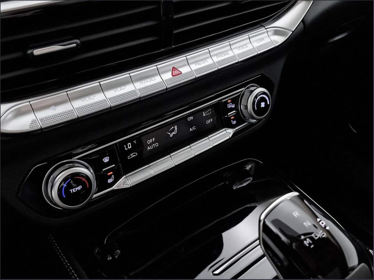 Купить FAW Bestune T77 I, 2024, 75 км, фото №16