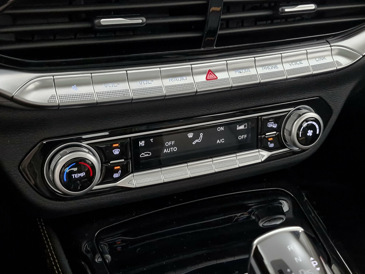 Купить FAW Bestune T77 I, 2024, 24 км, фото №22